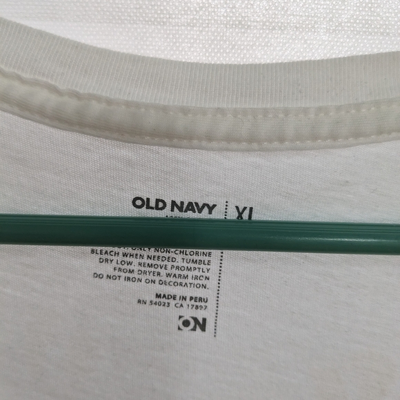 Old Navy Argyle Detail Tee XL - Picture 3 of 3